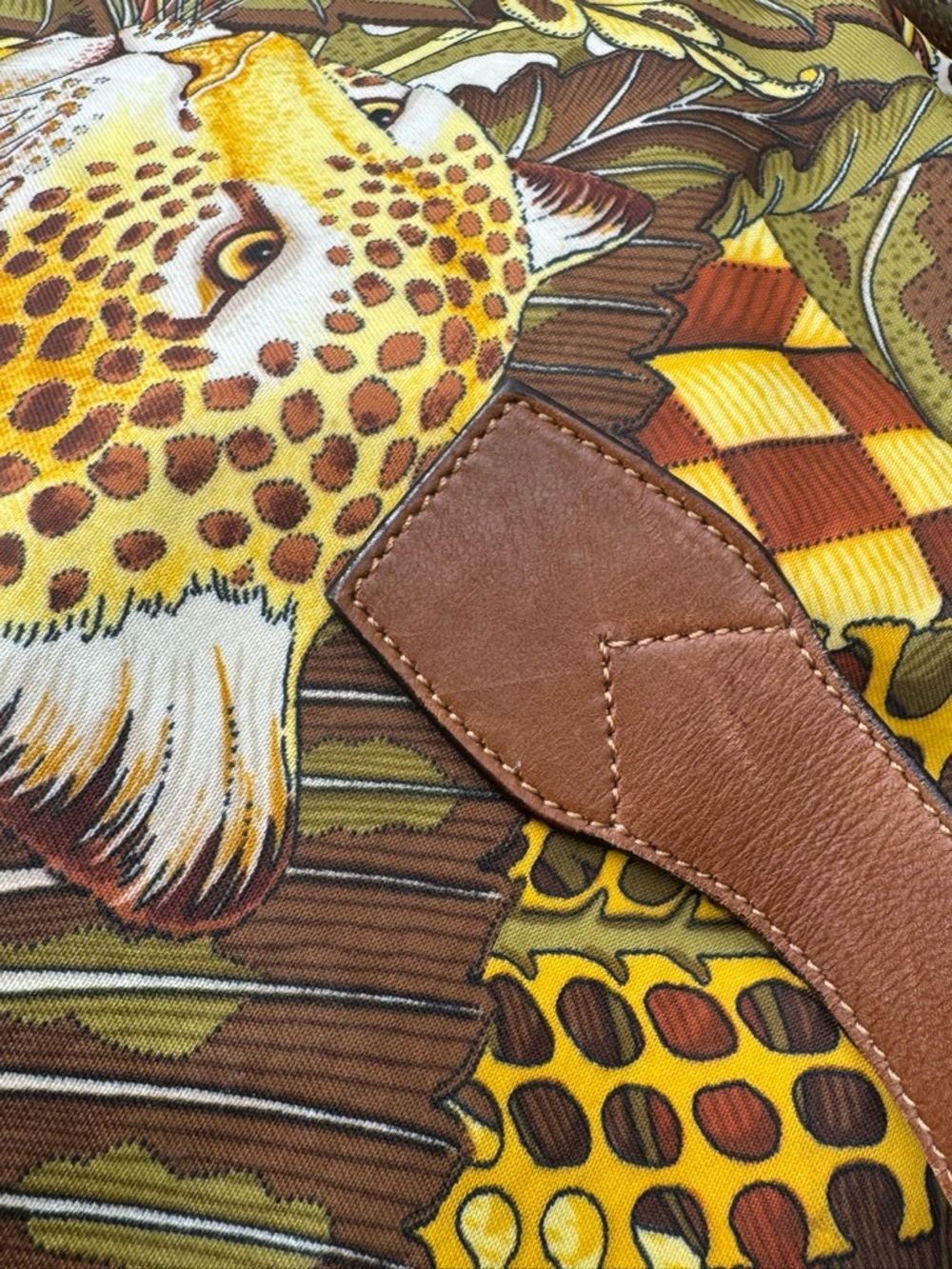 Salvatore Ferragamo Jungle Print / Leopard Print Travel Bag - Picture 14 of 15